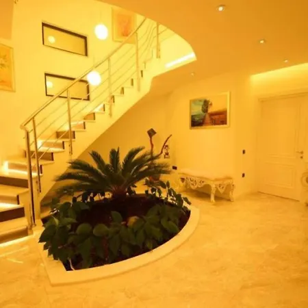 Luks Villa